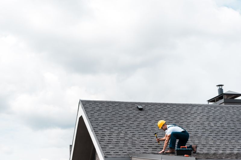 Who Does Roofing Service